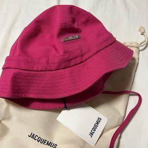 Jacquemus bucket hat